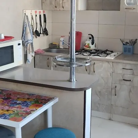 базарная с одной спальней
